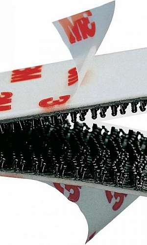 Fixador em velcro e em pino Fixador em velcro e em pino